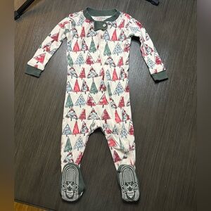 Burt’s Bees Baby Christmas Tree Zippered Footie Size 6-9m